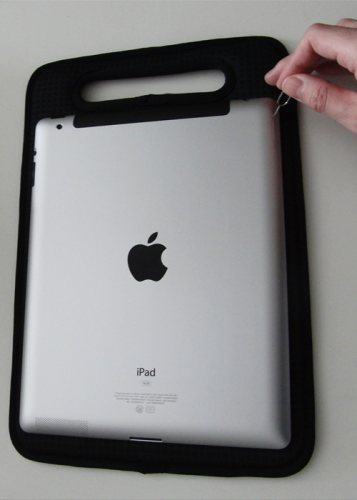 iPad 2 3Gモデル SIMカード設置(2) iPad 2 3Gモデル SIMカード設置(2)